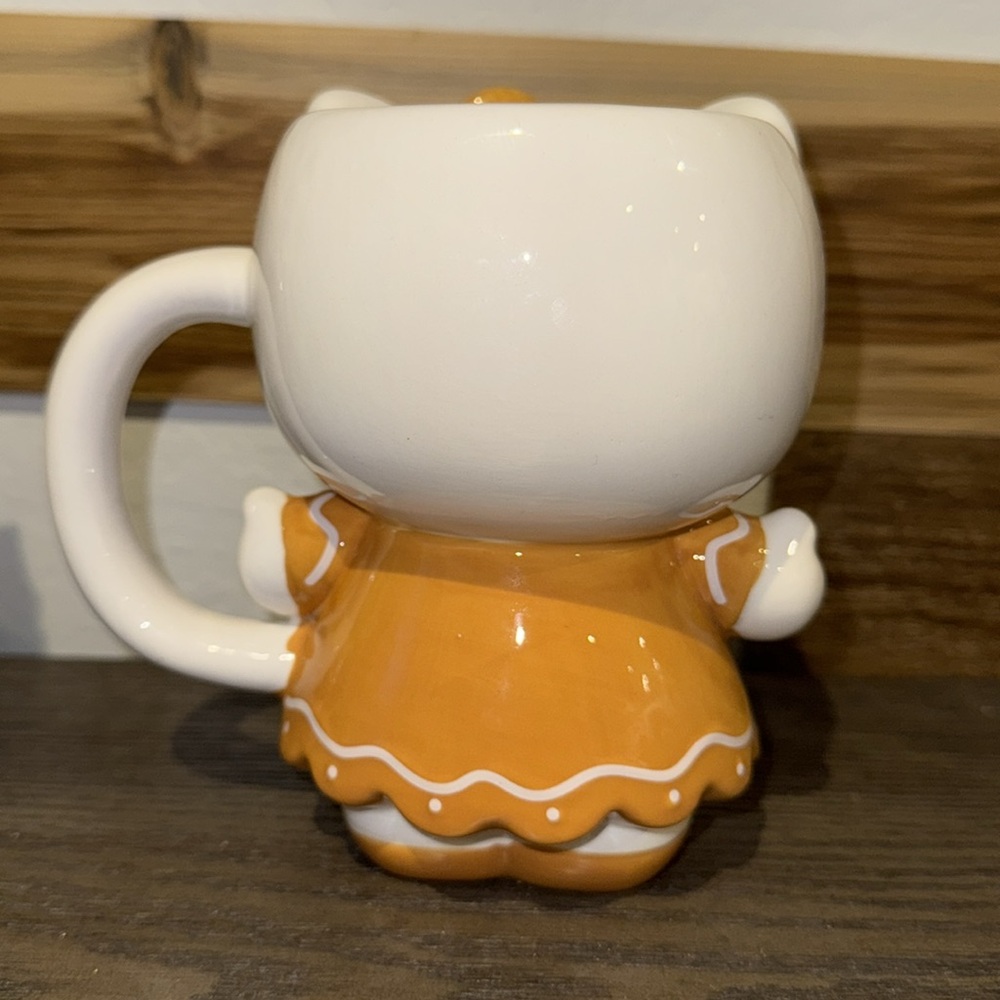 Hello Kitty Gingerbread Mug - Picture 2 of 2